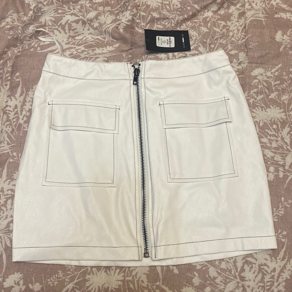 Fashion Nova Dresses & Skirts - Mini skirt